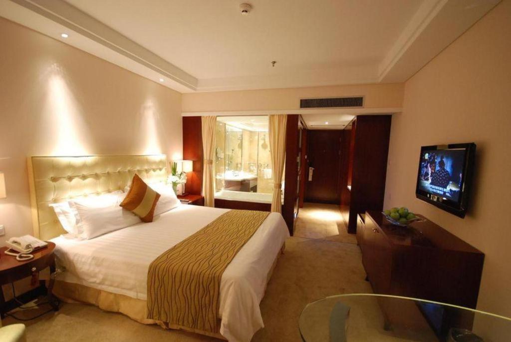 Maison New Century Hotel Ningbo Dış mekan fotoğraf