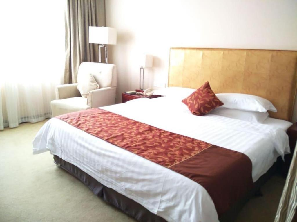 Maison New Century Hotel Ningbo Dış mekan fotoğraf